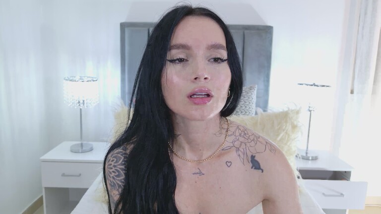 Sweetssinn's Streamate show and profile