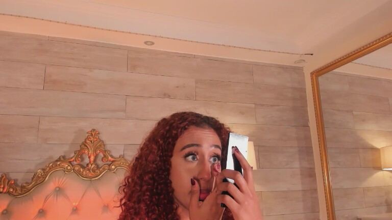 MaiaCox's Streamate show and profile