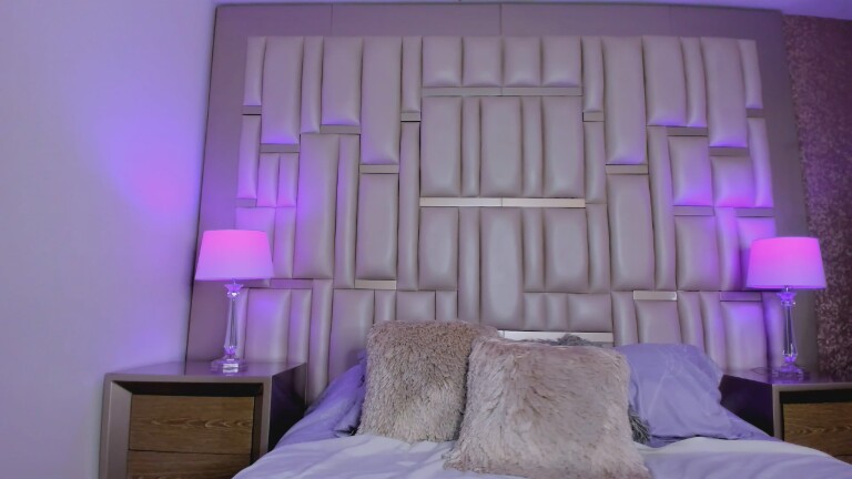 RoxanNoir's Streamate show and profile