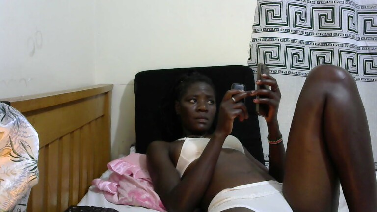 Emma102's Streamate show and profile