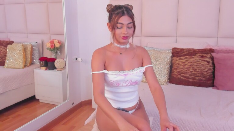 PaulinaKorven's Streamate show and profile