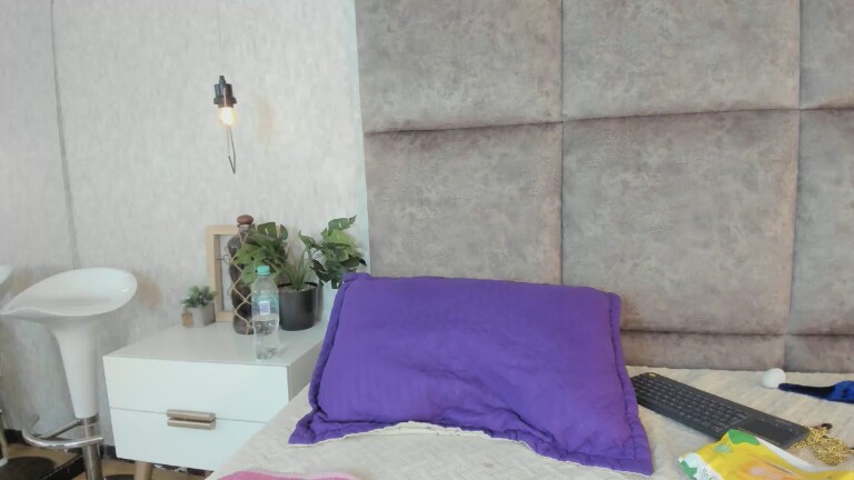 AliceeBlake's Streamate show and profile