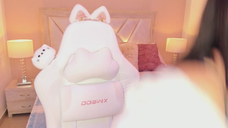 SophiaColinns's Streamate show and profile