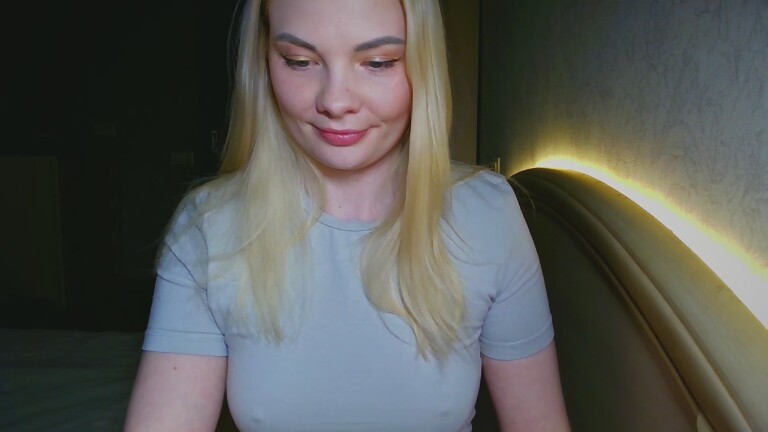 Tina_Candy's Streamate show and profile