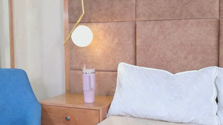 AlanaPierce's Streamate show and profile