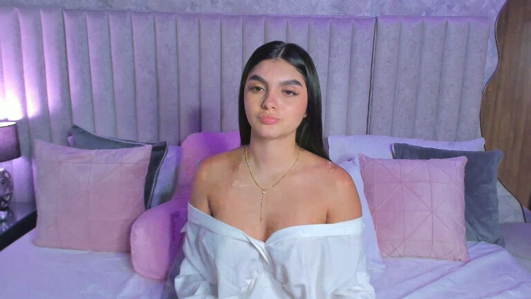 SamiLewis's Streamate show and profile