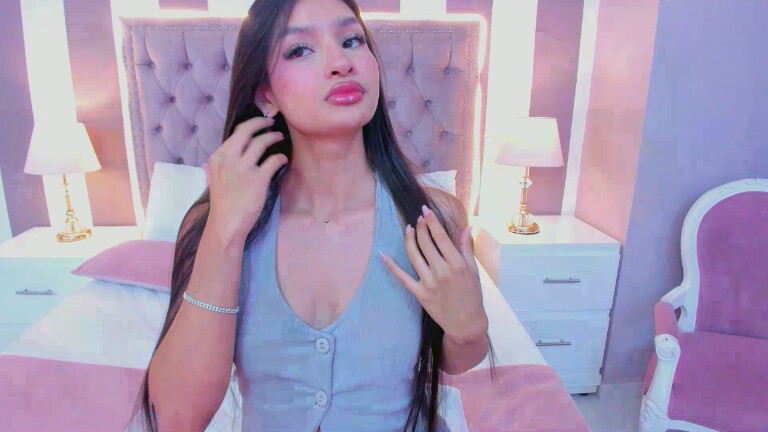 AuraClark's Streamate show and profile