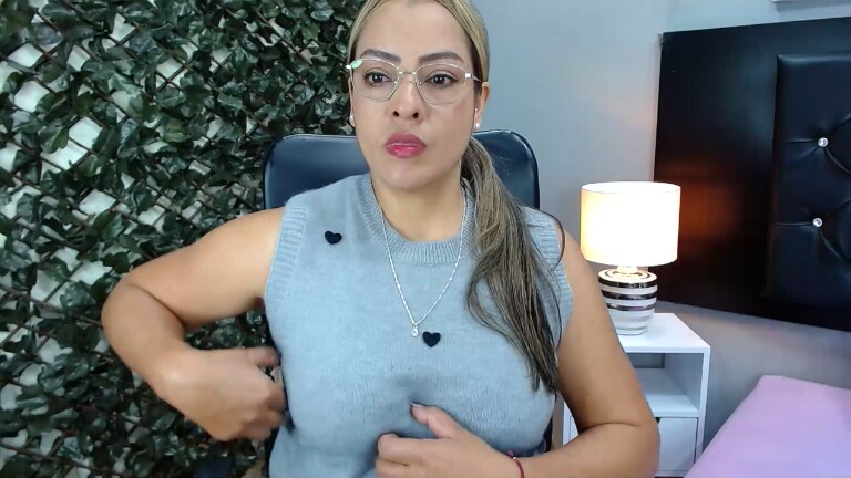 Laureen_Steele's Streamate show and profile